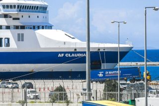 Το «AF Claudia» στο λιμάνι της Πάτρας